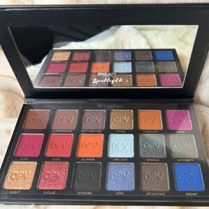 OPV Beauty-Spotlight Eyeshadow Palette-NEW (18 colors)